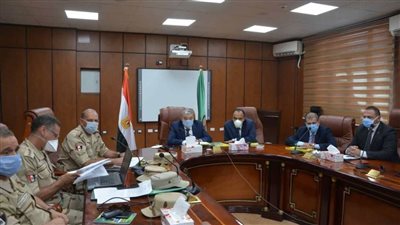  غرفة العمليات الرئيسية في المنيا تتابع سير الانتخابات