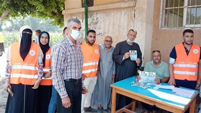 الكوادر الشبابية بمراكز الشباب تستقبل الناخبين للإدلاء بأصواتهم في ماراثون 