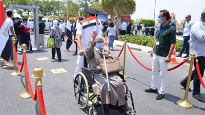 بالصور.. إقبال على انتخابات الشيوخ بـمدينتى والرحاب .. وكبار السن يحرصون على المشاركة