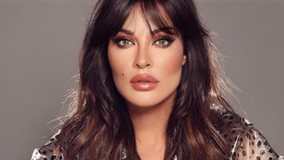 نادين نجيم تهاجر خارج لبنان بعد إصابتها بانفجار بيروت