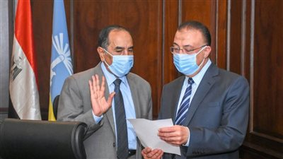 لليوم الثاني محافظ الإسكندرية يتابع العملية الانتخابية