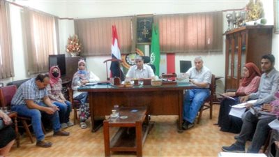 رئيس غرب المنصورة يناقش خطة تطوير 