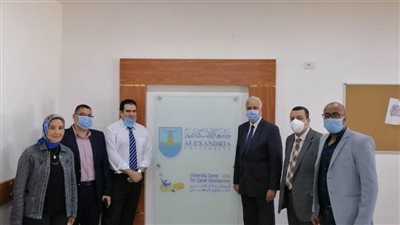 افتتاح المركز الجامعي للتطوير المهني والوظيفى بكلية التربية