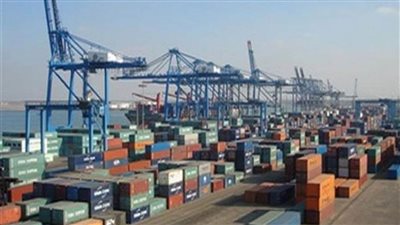 ميناء دمياط يستقبل 6 سفن للحاويات والبضائع العامة