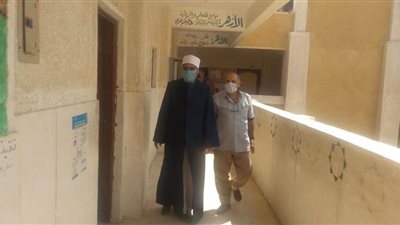 مدير المنطقة الأزهرية يتابع امتحانات معهد القراءات في شمال سيناء
