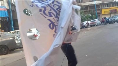 حملة لإزالة اللافتات القماشية والبانرات المخالفة من شوارع الحضرة 