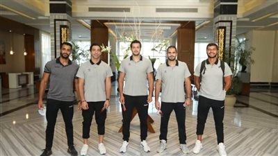 عاجل.. بعثة فراعنة اليد تصل الغردقة | صور