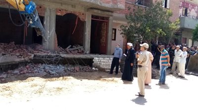 محافظ أسيوط: إزالة 26 حالة تعدٍ على أراضي أملاك دولة بمركز أبنوب