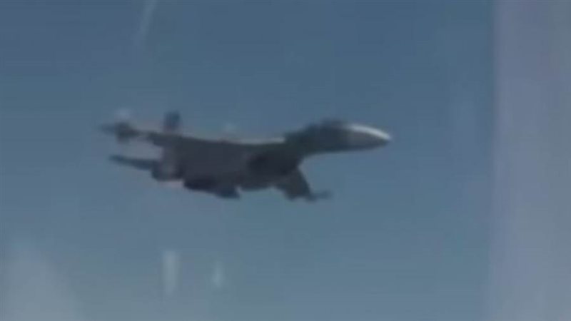 مقاتلة روسية تطارد