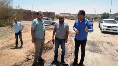 67,9 مليون جنيه لرصف طرق في أسوان