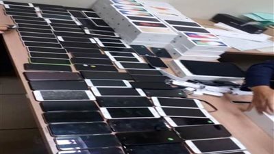 جمارك أرقين تحبط محاولة تهريب عدد من الهواتف المحمولة