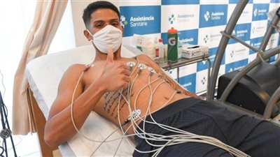 جوستافو مايا يجتاز الفحص الطبي في برشلونة