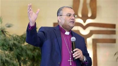 رئيس الطائفة الإنجيلية: عودة يوم الجمعة للعبادة الجماعية 