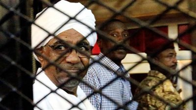 جامعة سودانية تسحب درجة الماجستير الممنوحة للبشير