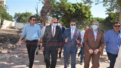محافظ القليوبية ورئيس جامعة بنها يتفقدان المستشفى التخصصي الجديد