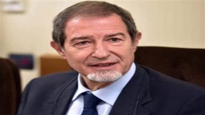 حاكم صقلية يدعو الحكومة الإيطالية لإغلاق مرافئ الجزيرة لوقف تدفقات المهاجرين