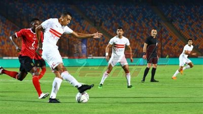 الشوط الأول.. الزمالك يتقدم على الأهلي بهدف دون رد