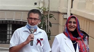 القنصلية الروسية بالإسكندرية تحتفل بالعيد الوطني للعلم