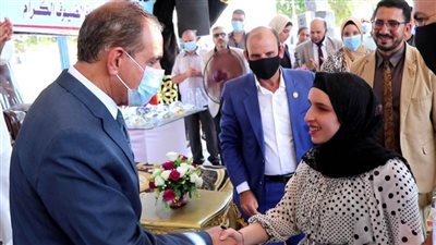 تكريم 33 طالباً وطالبة من أوائل الثانوية العامة والأزهرية والمكفوفين بكفر الشيخ