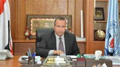 رئيس جامعة السويس يتفقد مقار التنسيق بالجامعة