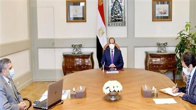 عاجل.. الرئيس السيسي يتابع تطورات نشاط هيئة قناة السويس ومشروعاتها المختلفة
