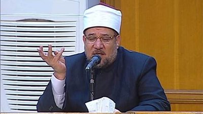 وزير الأوقاف يدعو الشباب إلى العمل على بناء أنفسهم علميا ومهاريا وثقافيا