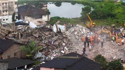 انهيار مبنى في الهند ومخاوف من محاصرة 100 تحت الأنقاض