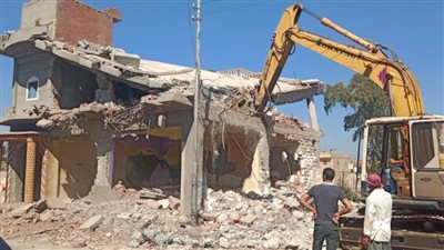 إزالة 934 حالة تعدٍ على الأراضي الزراعية وأملاك الدولة بالبحيرة