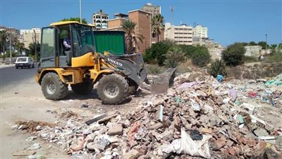 رفع ٢٥ طن مخلفات من شارع جلال الدسوقي بالحضرة