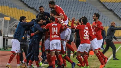 الأهلي يضرب المصري بهدفين في 10 دقائق
