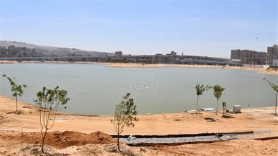 الإسكان: الإسراع بمعدلات تنفيذ مشروع تطوير بحيرة عين الصيرة