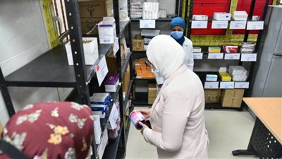 وزيرة الصحة: صرف العلاج الشهري لأصحاب الأمراض المزمنة من الوحدات الصحية بالأقصر