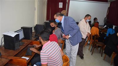  بدء توافد طلاب المرحلة الثانية على جامعة سوهاج للتنسيق الإلكتروني للقبول بالجامعات 