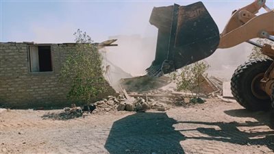 محافظ البحر الأحمر: إزالة مصنع ورق على مساحة 1100 متر لتعديه على أملاك الدولة 