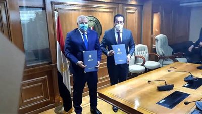 التعليم العالي والوادي الجديد يوقعان بروتوكول للتوسع في زراعة المحاصيل بالمحافظة