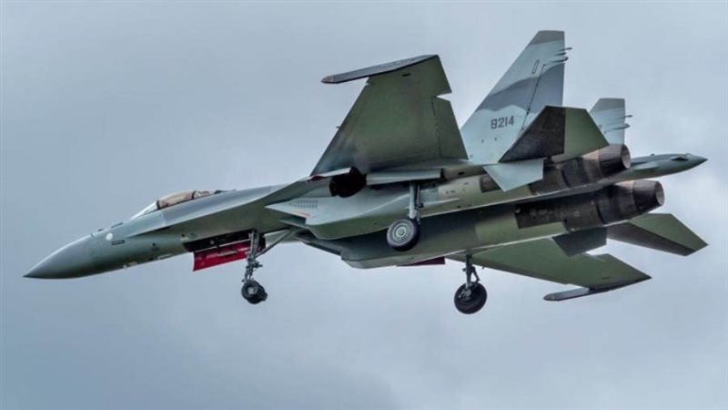 مقاتلة Su-35 روسية