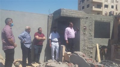 محافظ أسيوط: تنفيذ 10 قرارات إزالة لأدوار مخالفة بحي شرق