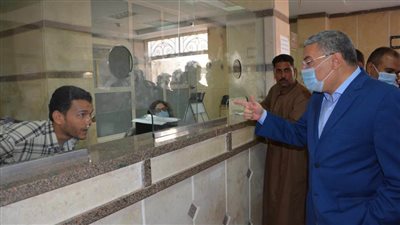 محافظ المنيا يشدد على الالتزام بالإجراءات الاحترازية لمواجهة فيروس كورونا