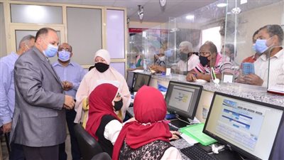 محافظ أسيوط يتفقد 3 مراكز تكنولوجية لمتابعة استقبال طلبات التصالح في مخالفات البناء