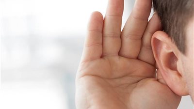 نظرية جديدة تكشف كيفية ارتباط فقدان السمع بمرض لا دواء له