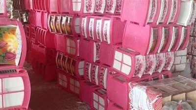 ضبط مصنع أعلاف يتلاعب فى تاريخ الصلاحية بالبحيرة