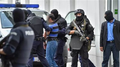 القبض على رجل هدد وزيرة العدل النمساوية بالقتل بسبب أصولها البوسنية