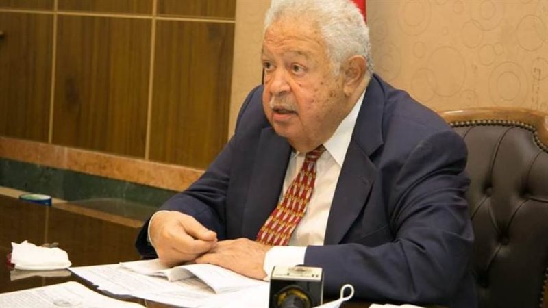 نقيب المحامين رجائي