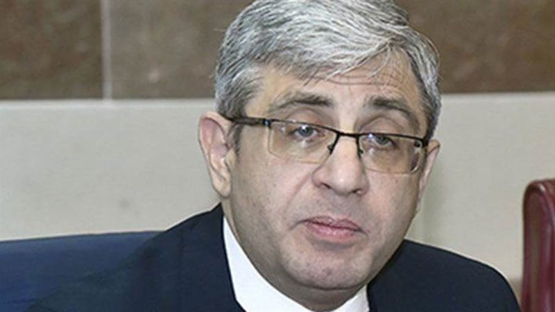 المدارس والجامعات