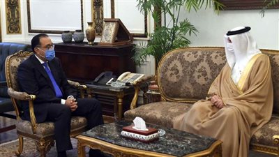 رئيس الوزراء يلتقي سفير مملكة البحرين لدى مصر  