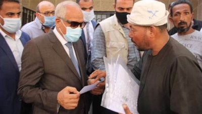 محافظ الجيزة يتابع توافد المواطنين للتصالح فى مخالفات البناء بالمركز التكنولوجي بكرداسة