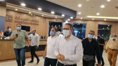 وزير الآثار يفتتح المعرض المتحفي للملك توت عنخ آمون 