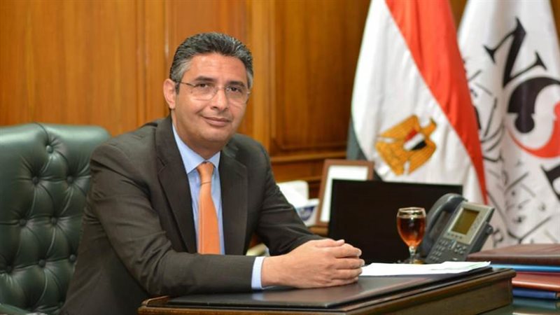 الدكتور شريف فاروق