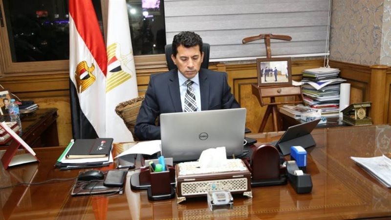 د. أشرف صبحى