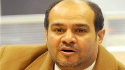 تشييع جثمان المخرج علي رجب من مسجد المنيل الكبير عقب صلاة العشاء